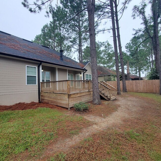 Building Photo - Spacious 3-Bedroom Home with Open Floor Plan and Fenced Backyard in Hahira, GA