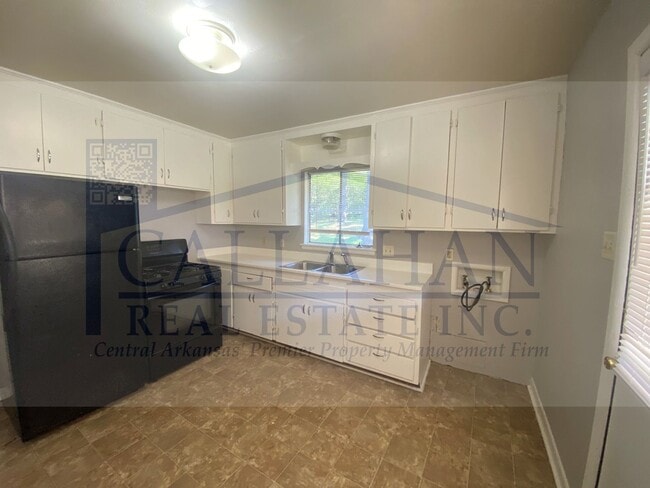 Building Photo - NLR 2 Bedroom Home