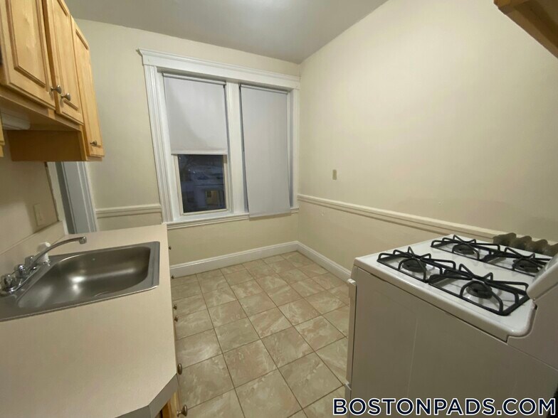 Building Photo - 127 Washington St