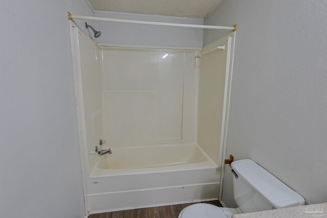 Building Photo - 6850 Bratt Rd