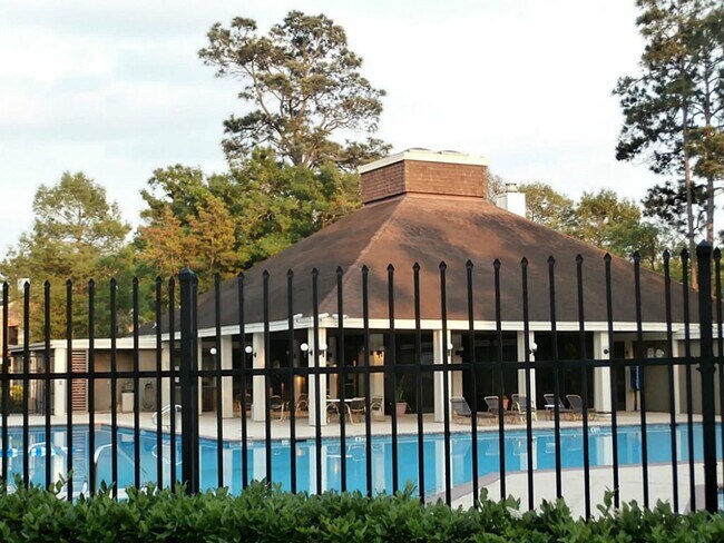 Building Photo - 5800 Lumberdale Rd