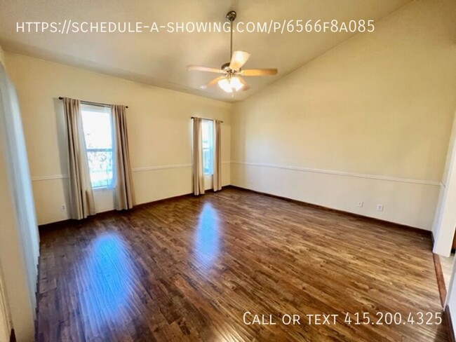 Building Photo - COMING SOON: Beautiful 3 Bedroom with an O...