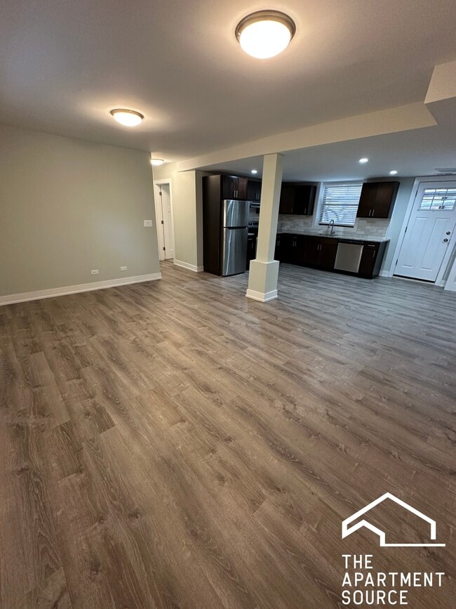 Building Photo - 918 Crain St