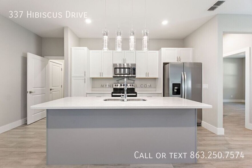 Building Photo - 337 Hibiscus Dr