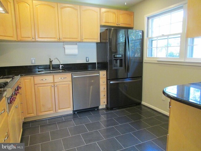Building Photo - 4213 Nutwood Way