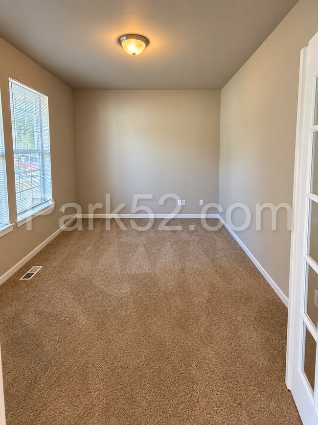 Building Photo - 18608 111th Ave Ct E