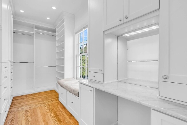 Building Photo - Gorgeous Golden Gate Heights home with gar...