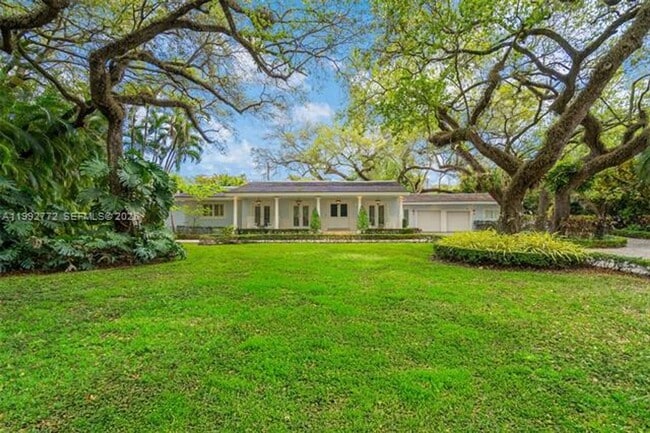 Building Photo - 1550 Taragona Dr