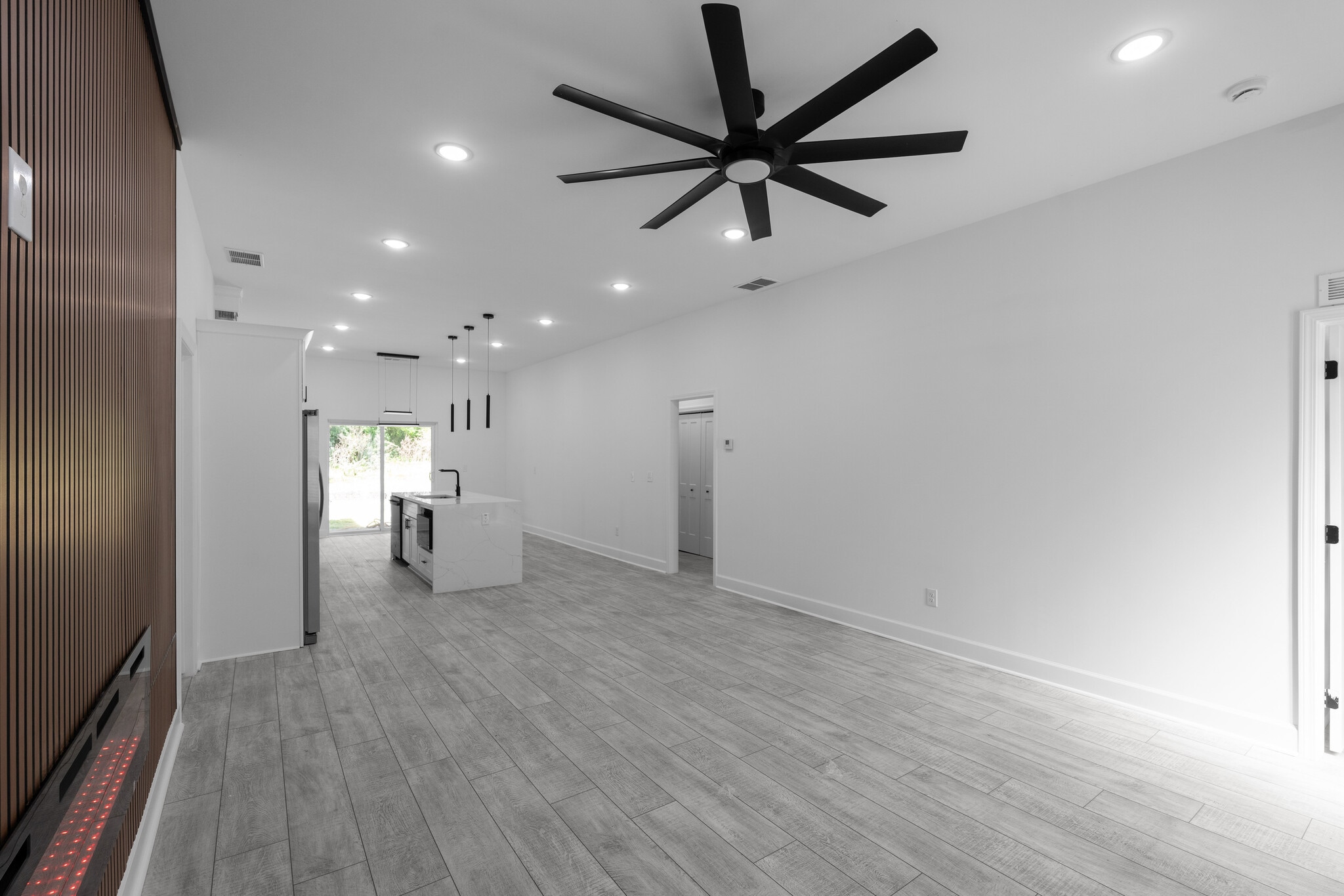 Building Photo - 101 Howell Dr SW