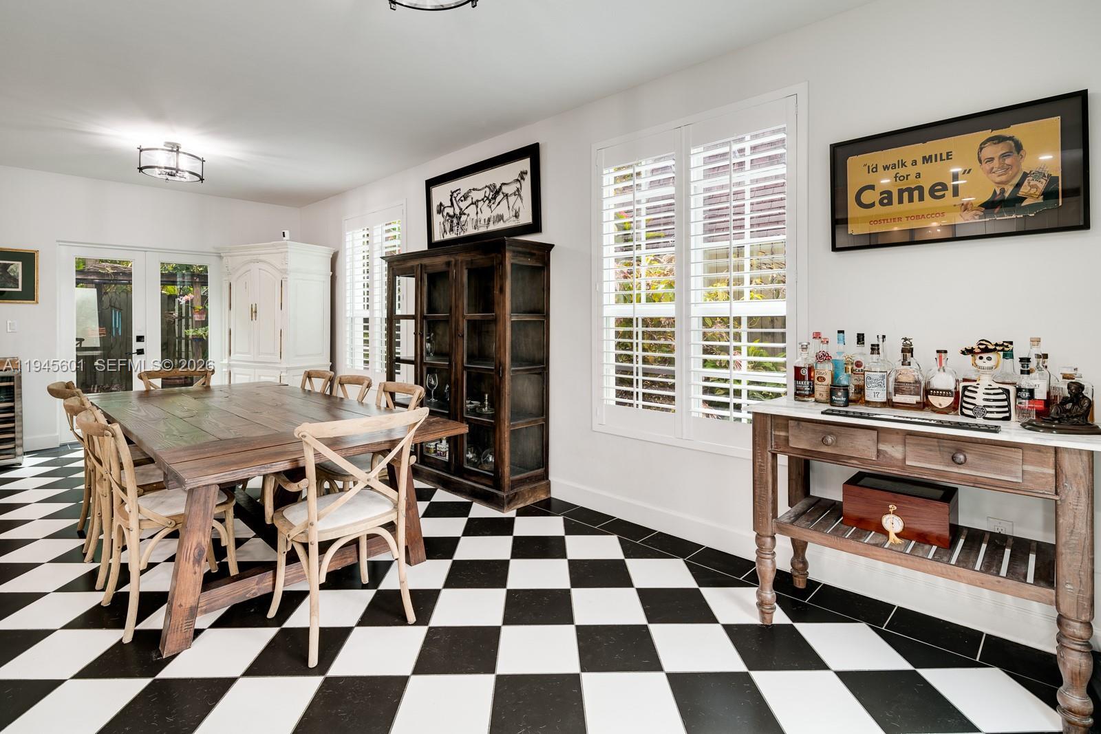 Building Photo - 2952 Peachy St