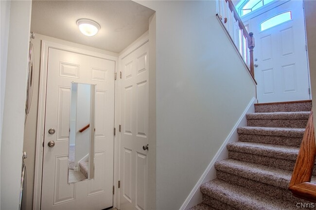 Building Photo - 3035 Claybourne Ln