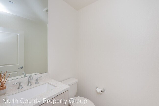 Building Photo - 3 br, 3 bath House - 1170 Via Lucero