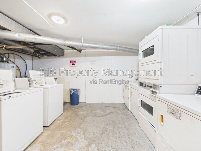 Building Photo - 3719 Wyoming St