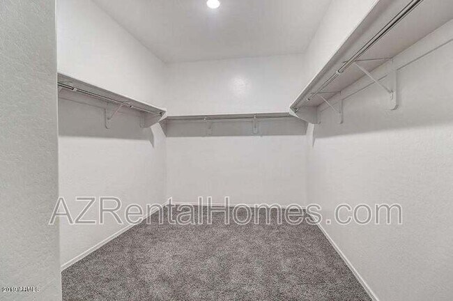 Building Photo - 37748 W Bello Ln