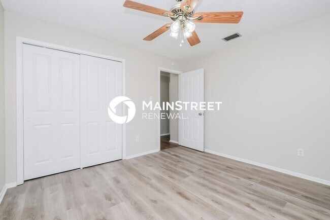 Building Photo - 3 Bedroom Pet-Friendly Home in spring hill...