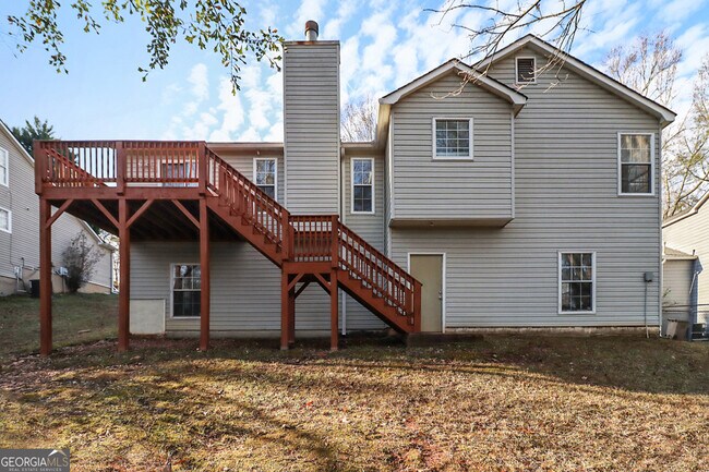 Building Photo - 7134 Hazelwood Dr