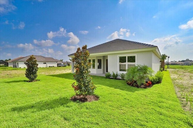 Building Photo - 60 Del Palma Dr