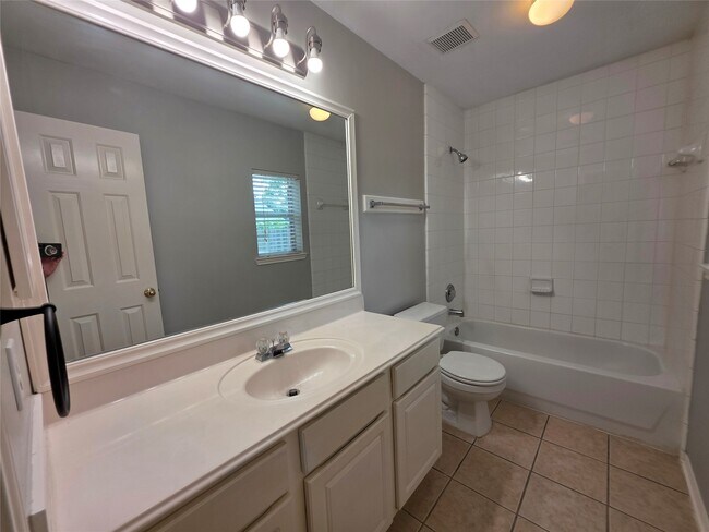 Building Photo - 3602 Brookstone Ct