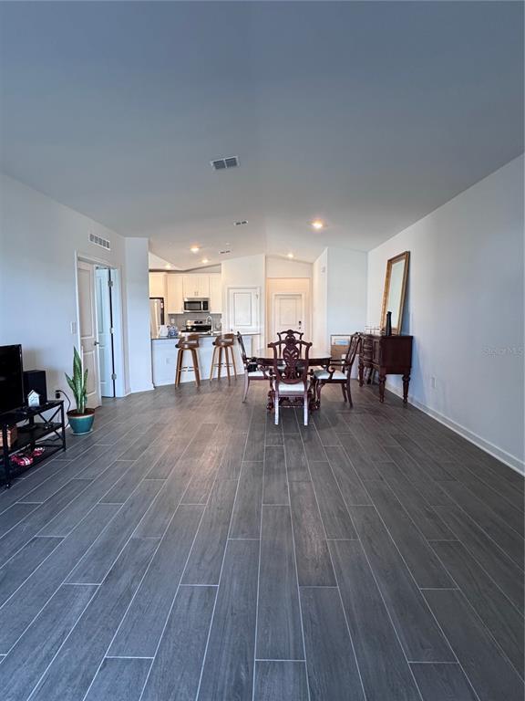 Building Photo - 5653 Wood Bridge Pl