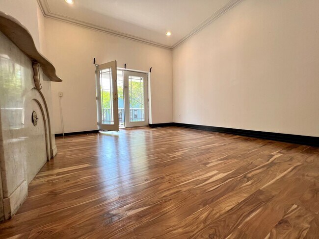 Building Photo - Stunning 4-Bedroom Townhouse in Historic Powelton Village! Available August 2026!