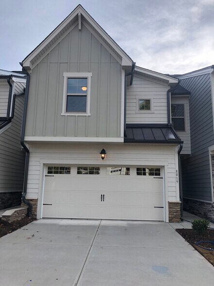 Building Photo - 8019 Windthorn Pl