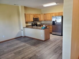 Building Photo - 603 3rd Ave