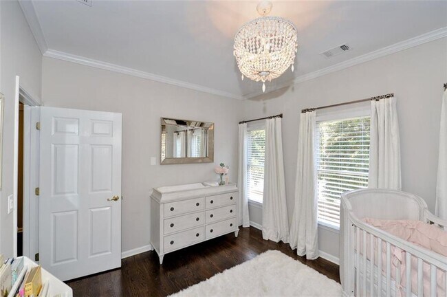 Building Photo - 310 Windsor Gate Cove NE
