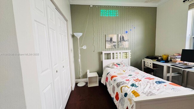 Building Photo - 7607 NW 70th Way