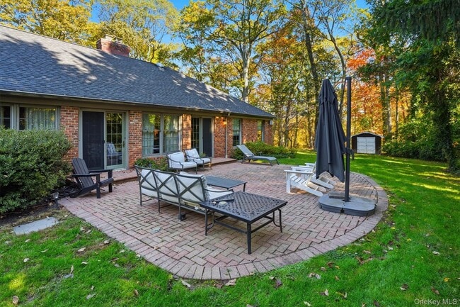 Building Photo - 1120 Cove Edge Rd