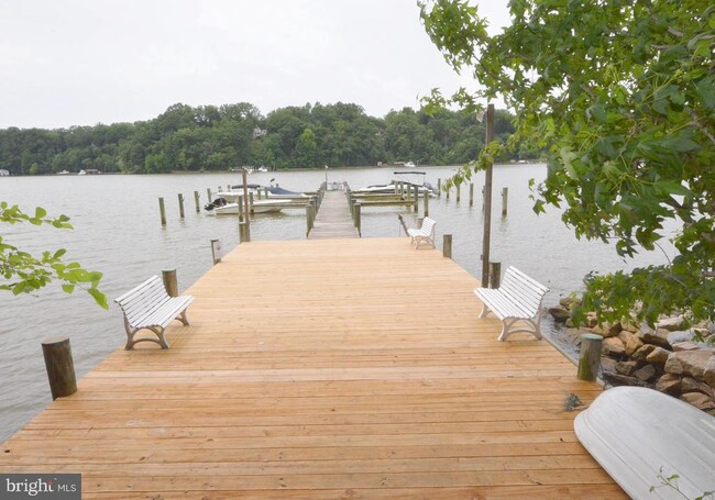 Building Photo - 928 Beacon Way