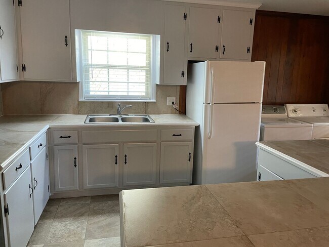 Building Photo - robi1130