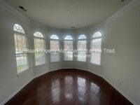 Building Photo - 1925 Waterford Village Dr