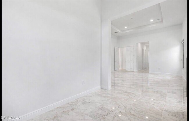 Building Photo - 5340 Allen Pl