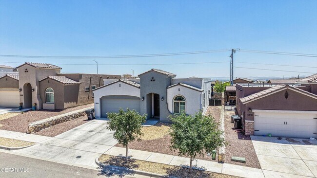 Building Photo - 12844 Haxby St