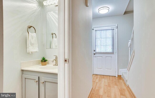 Building Photo - 13491 Old Dairy Ct