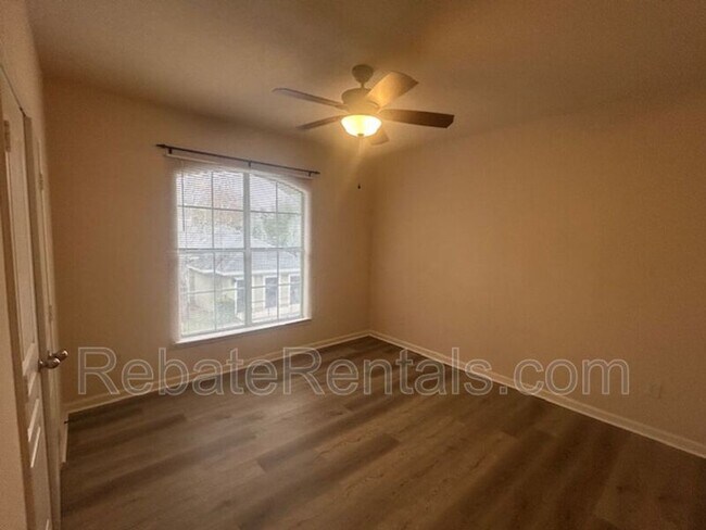 Building Photo - 8290 Gate Pkwy W