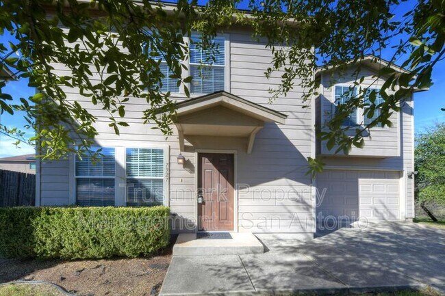 Building Photo - 7927 Horse Hollow