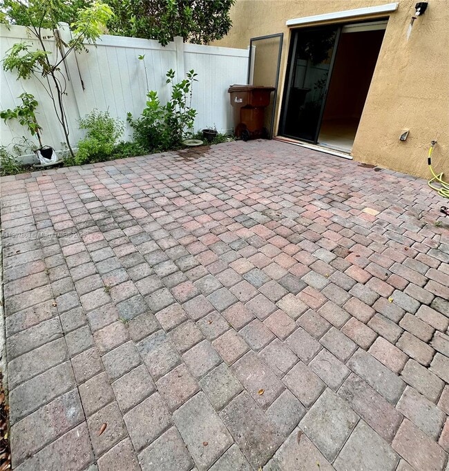 Building Photo - 9336 W 33rd Ave