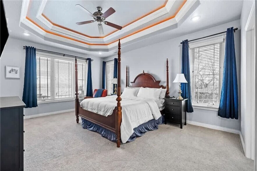 Building Photo - 38 Riviera Dr