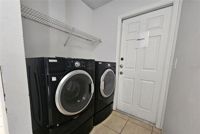 Building Photo - 4741 Alexis Dr