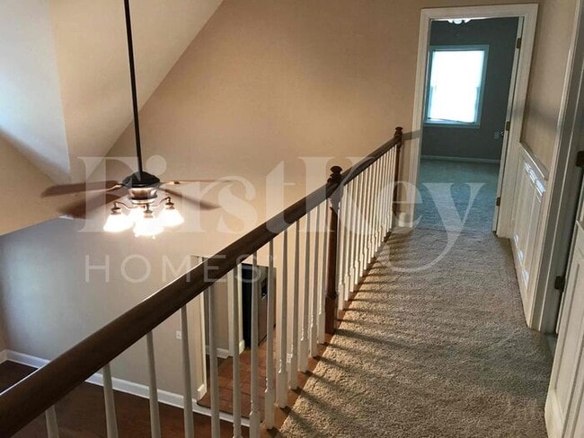 Building Photo - 1609 Flat Rock Dr SW