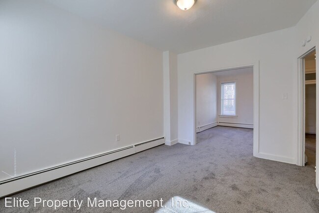 Building Photo - 4 br, 1 bath House - 588 W Princess Street