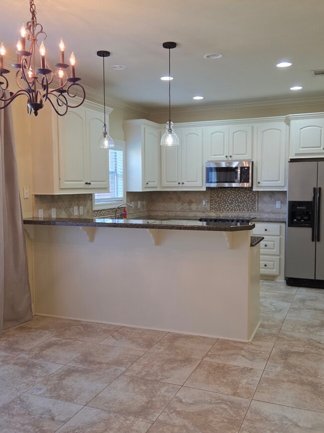 Building Photo - 462 Pinebrook Cir