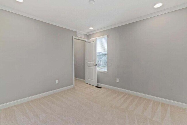 Building Photo - 5912 Danann Dr