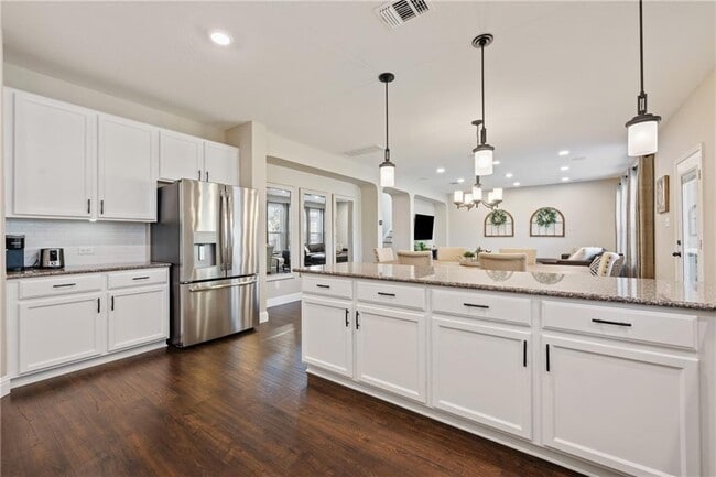 Building Photo - 1524 Uhland Dr