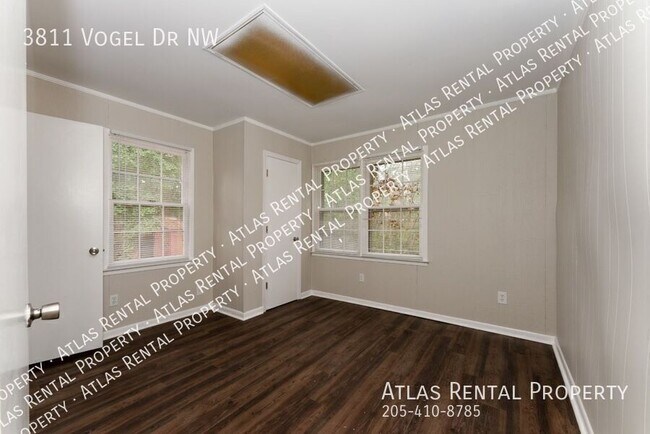Building Photo - 3811 Vogel Dr NW