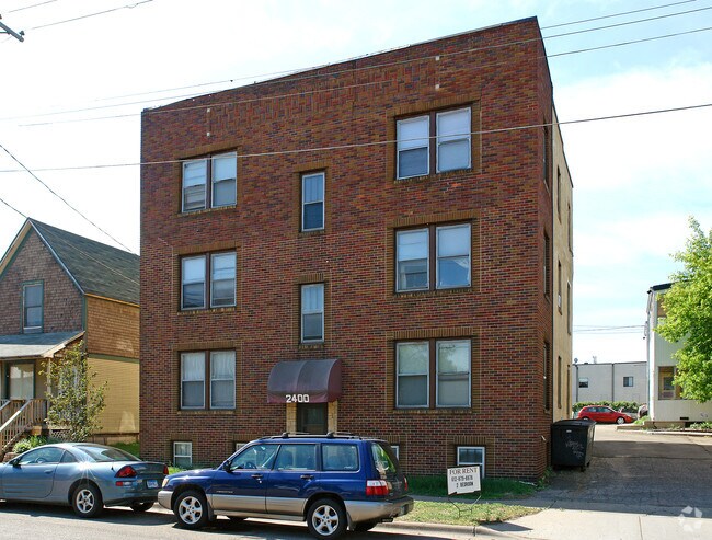 Primary Photo - 2400 Myrtle Ave