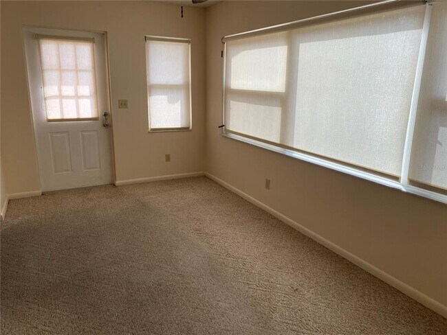 Building Photo - 8666 SW 92nd Ln