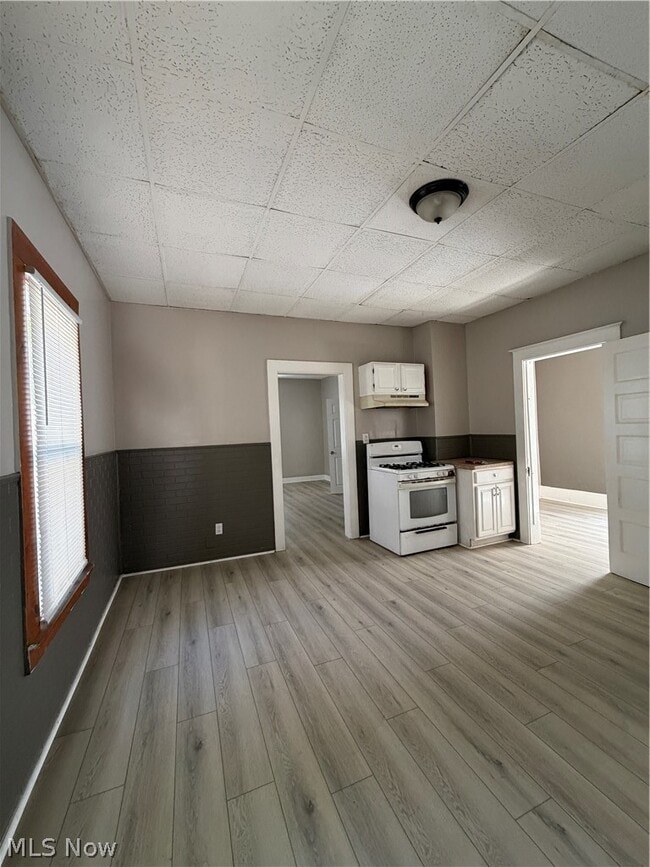 Building Photo - 3658 E 55th St