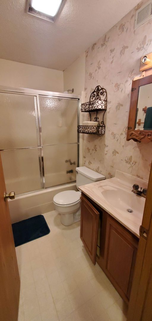 Building Photo - 2 bedroom lakeview condo in Lake Ozark for...